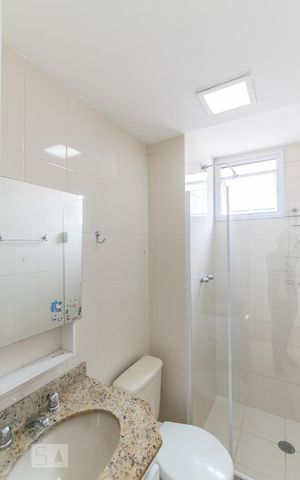 Apartamento à venda com 63m², 3 quartos e 1 vaga Apartamento à venda com 63m², 3 quartos e 1 vagaBanheiro da Suíte