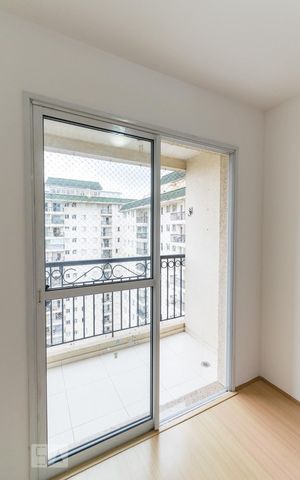 Apartamento à venda com 63m², 3 quartos e 1 vaga Apartamento à venda com 63m², 3 quartos e 1 vagaSacada