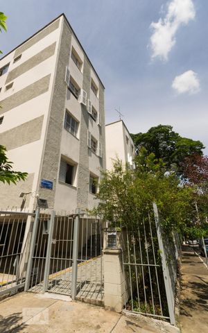 Apartamento à venda com 48m², 2 quartos e 2 vagas Apartamento à venda com 48m², 2 quartos e 2 vagasFachada