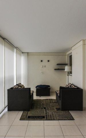 Apartamento à venda com 156m², 3 quartos e 3 vagas Apartamento à venda com 156m², 3 quartos e 3 vagasVaranda
