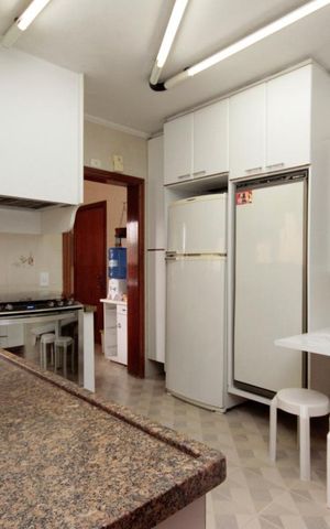 Apartamento à venda com 165m², 4 quartos e 3 vagasCozinha