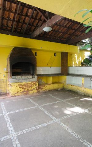 Apartamento à venda com 100m², 3 quartos e sem vagaCHURRASQUEIRA