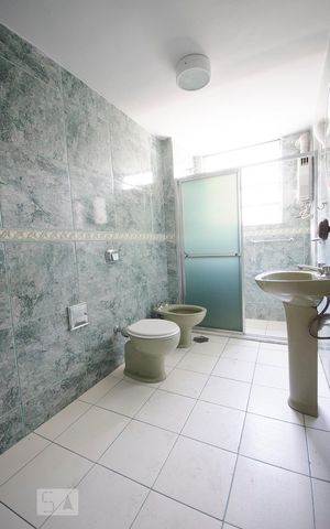 Apartamento à venda com 100m², 3 quartos e sem vagaBANHEIRO