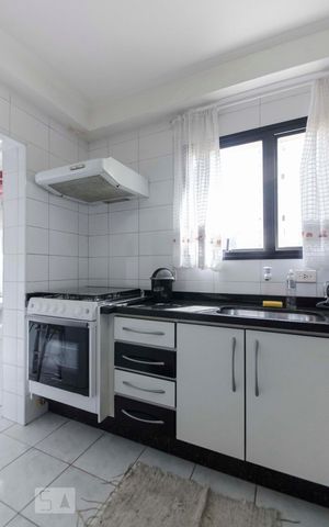 Apartamento para alugar com 63m², 2 quartos e 2 vagasCozinha