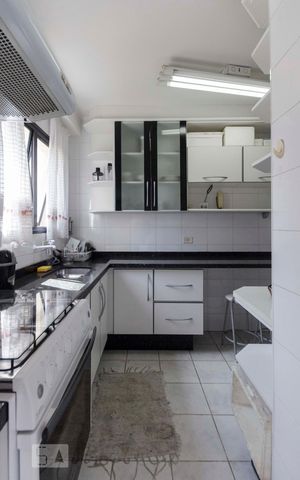 Apartamento para alugar com 63m², 2 quartos e 2 vagasCozinha