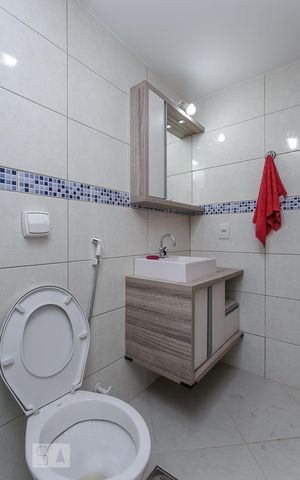 Apartamento para alugar com 52m², 2 quartos e 1 vagaBANHEIRO