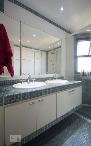 Apartamento à venda com 348m², 4 quartos e 3 vagasBanheiro