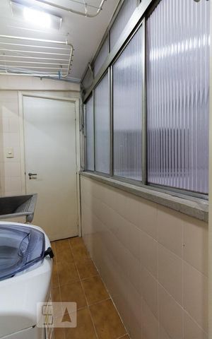 Apartamento para alugar com 68m², 2 quartos e 1 vaga Apartamento para alugar com 68m², 2 quartos e 1 vagaÁrea de serviço