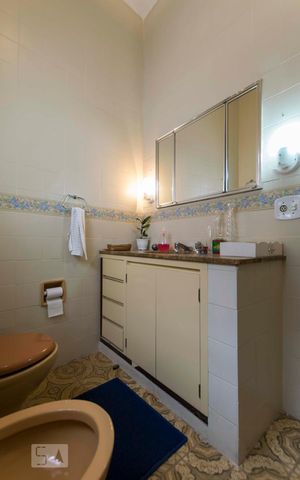 Casa para alugar com 180m², 4 quartos e sem vaga2o. Andar - Banheiro