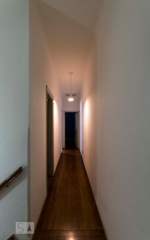 Casa para alugar com 180m², 4 quartos e sem vaga2o. Andar - Corredor