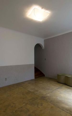 Casa para alugar com 180m², 4 quartos e sem vaga1o. Andar - Sala