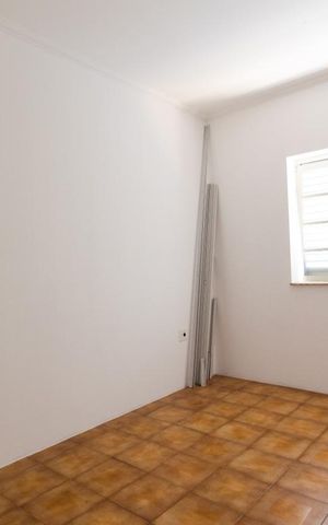 Casa à venda com 201m², 4 quartos e 3 vagas Casa à venda com 201m², 4 quartos e 3 vagasQuarto 3