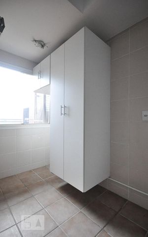 Apartamento à venda com 70m², 1 quarto e 2 vagasárea de serviço