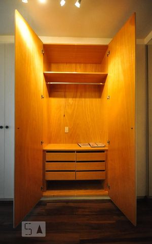 Apartamento à venda com 70m², 1 quarto e 2 vagasarmário da suíte 