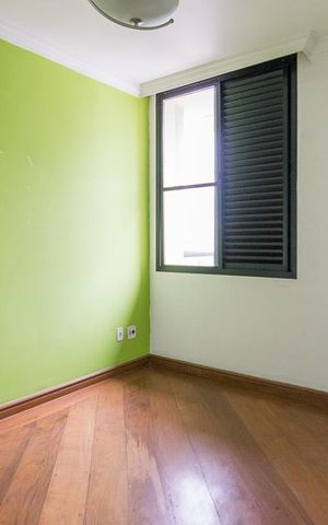 Apartamento à venda com 200m², 3 quartos e 3 vagasQuarto 2