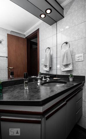 Apartamento à venda com 146m², 4 quartos e 2 vagas Apartamento à venda com 146m², 4 quartos e 2 vagasBanheiro