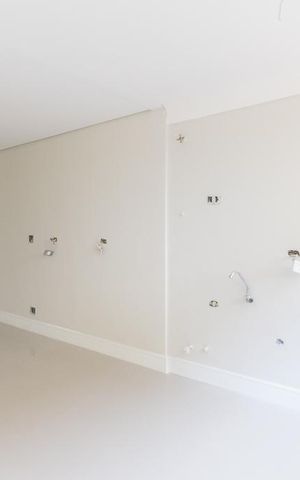 Casa à venda com 300m², 4 quartos e 2 vagas Casa à venda com 300m², 4 quartos e 2 vagasCozinha