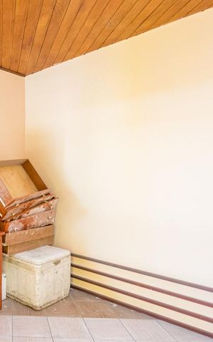Casa à venda com 300m², 4 quartos e 2 vagas Casa à venda com 300m², 4 quartos e 2 vagasQuarto de Serviço