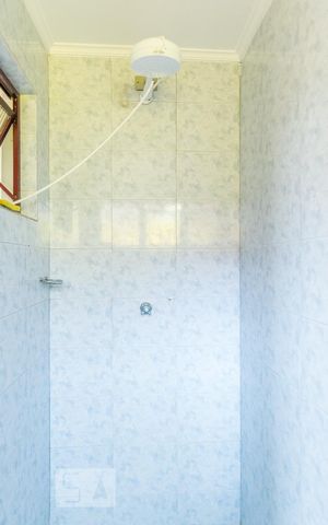 Casa à venda com 300m², 4 quartos e 2 vagas Casa à venda com 300m², 4 quartos e 2 vagasBanheiro