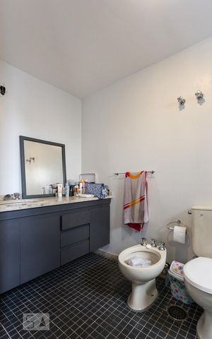 Apartamento à venda com 200m², 4 quartos e 2 vagas Apartamento à venda com 200m², 4 quartos e 2 vagasBanheiro da suíte 3