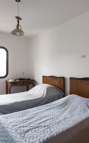Apartamento à venda com 200m², 4 quartos e 2 vagas Apartamento à venda com 200m², 4 quartos e 2 vagasSuíte 3