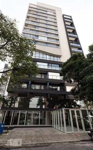 Studio para alugar com 32m², 1 quarto e 1 vaga Studio para alugar com 32m², 1 quarto e 1 vagaFachada