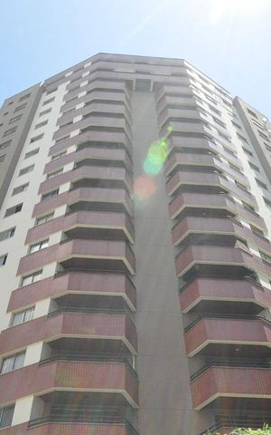 Apartamento à venda com 115m², 3 quartos e 2 vagasfachada