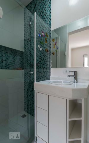 Apartamento à venda com 230m², 3 quartos e 3 vagas2o. Andar - Suíte 2/ Banheiro