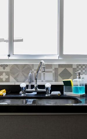 Apartamento à venda com 230m², 3 quartos e 3 vagas1o. Andar - Cozinha (Torneira)