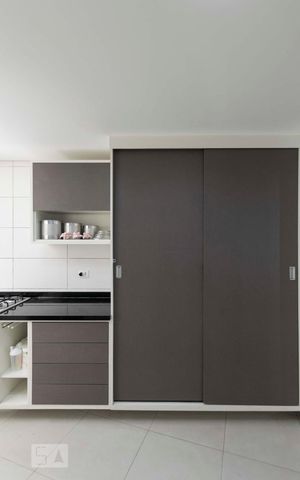 Apartamento à venda com 230m², 3 quartos e 3 vagas1o. Andar - Cozinha (Armários)