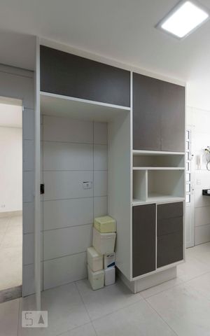 Apartamento à venda com 230m², 3 quartos e 3 vagas1o. Andar - Cozinha (Armários)