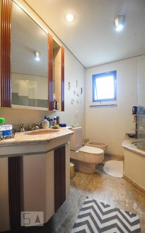 Apartamento à venda com 286m², 4 quartos e 4 vagasbanheiro suíte 2