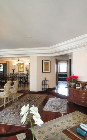 Apartamento à venda com 286m², 4 quartos e 4 vagassala