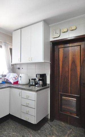 Apartamento para alugar com 110m², 3 quartos e 2 vagascozinha