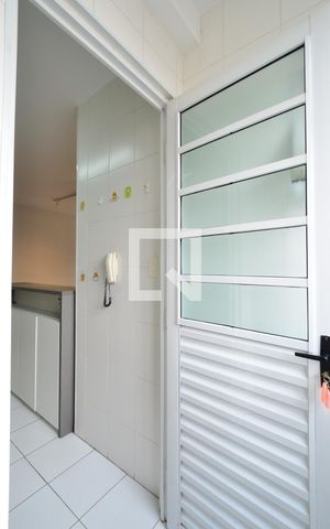 Apartamento para alugar com 85m², 3 quartos e 1 vagaÁrea de Serviço