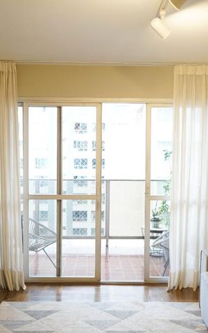 Apartamento à venda com 144m², 3 quartos e 2 vagas Apartamento à venda com 144m², 3 quartos e 2 vagasSala