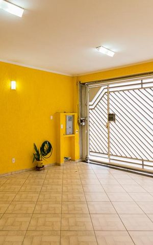 Casa à venda com 198m², 3 quartos e 2 vagas Casa à venda com 198m², 3 quartos e 2 vagasGaragem