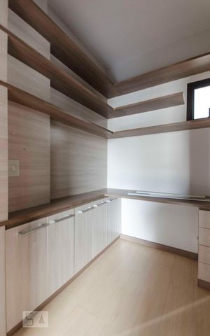 Apartamento à venda com 149m², 3 quartos e 2 vagasCorredor dos quartos