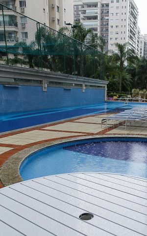 Apartamento à venda com 80m², 3 quartos e 1 vagaPISCINA