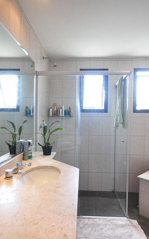 Apartamento à venda com 200m², 4 quartos e 3 vagasbanheiro