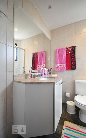 Apartamento à venda com 200m², 4 quartos e 3 vagasbanheiro suíte 1