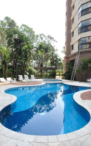 Apartamento à venda com 200m², 4 quartos e 3 vagaspiscina 2