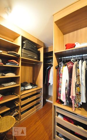 Apartamento à venda com 200m², 4 quartos e 3 vagasarmário da suíte 2