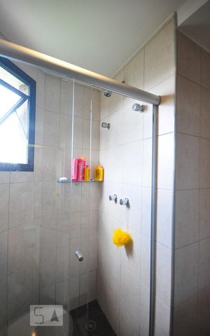 Apartamento à venda com 200m², 4 quartos e 3 vagasdetalhe do banheiro suíte 1