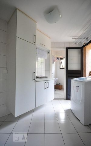 Apartamento à venda com 200m², 4 quartos e 3 vagasárea de serviço
