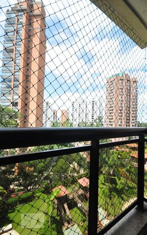 Apartamento à venda com 200m², 4 quartos e 3 vagasvaranda da suíte 2