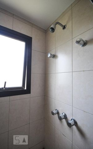 Apartamento à venda com 200m², 4 quartos e 3 vagasdetalhe do banheiro suíte 2