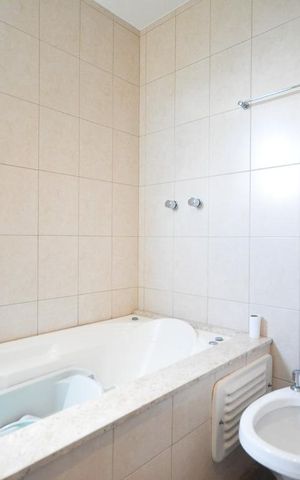 Apartamento à venda com 200m², 4 quartos e 3 vagasbanheiro
