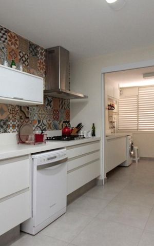 Apartamento para alugar com 128m², 2 quartos e 1 vagaCozinha
