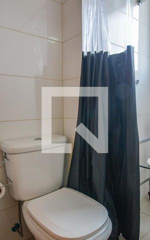 Apartamento à venda com 78m², 2 quartos e 2 vagasBanheiro da Suíte 1